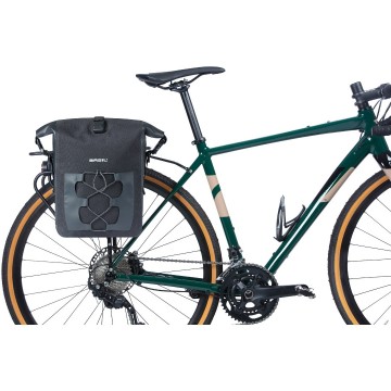 Basil Navigator Waterproof enkele fietstas MIK Hooks 12–15L – zwart